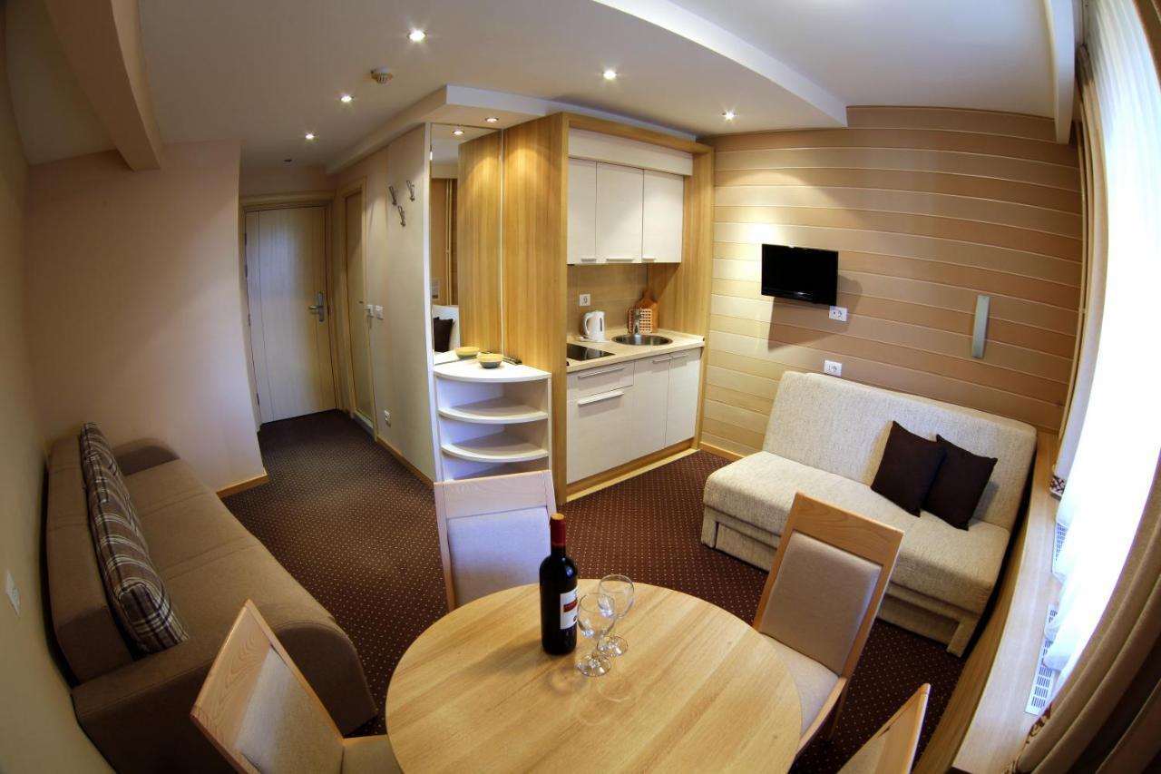 Apartment Suncani Vrhovi โคเปานิก ภายนอก รูปภาพ